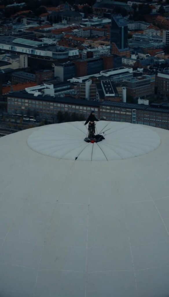 DJ Beatrice performing an electronic set on a hot-air balloon in Mexico